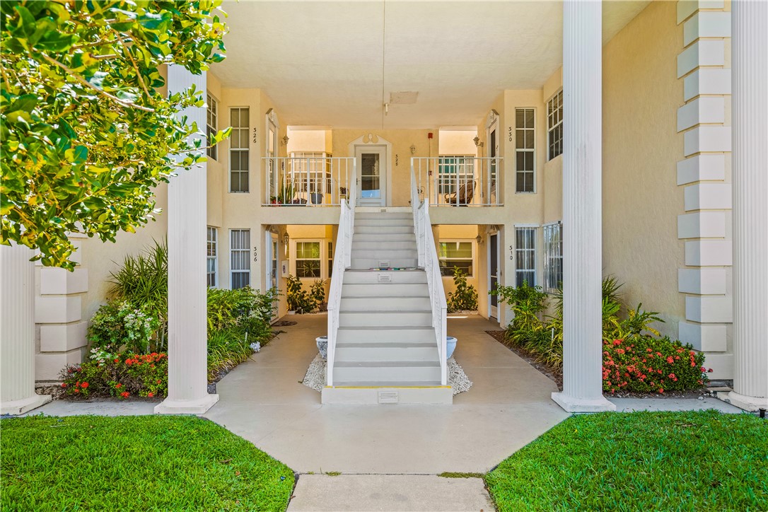 Grove Isle Cir, Vero Beach, FL 32962