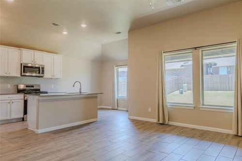 8312 Nw 163rd Ter, Edmond, OK, 73013-6009 | Card Image