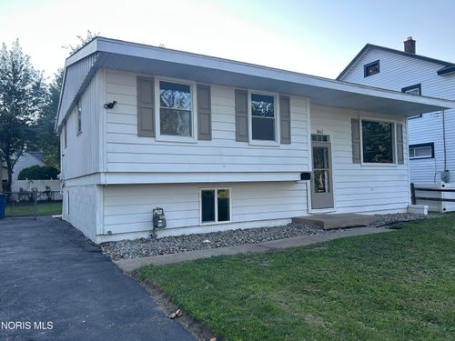 5847 Adelaide Dr, Toledo, OH, 43613-1105 | Card Image