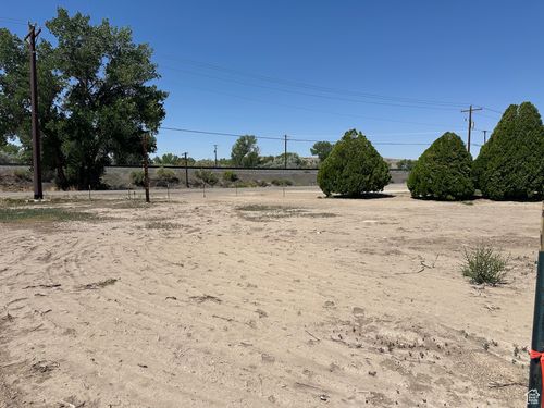 1-455 E Green River Ave, Green River, UT, 84525-4520 | Card Image