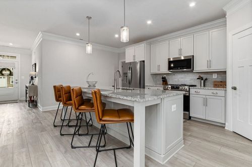 120 Ridgeline Dr, WAYNESBORO, VA, 22980-3257 | Card Image