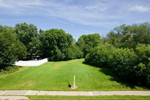 1836 Hamline Ave N, Roseville, MN, 55113-6129 | Card Image
