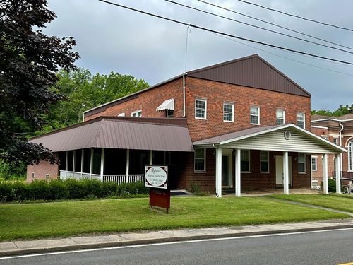 210 S College Ave, Bluefield, VA, 24605-1707 | Card Image