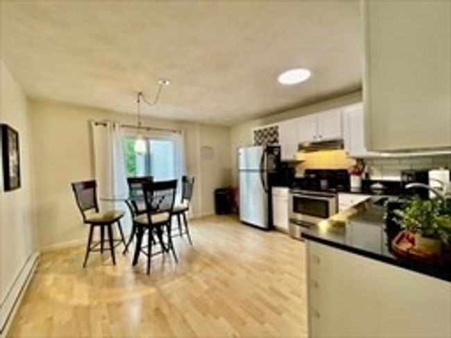 APT-104 - 4 Erick Rd, Condo with 2 bedrooms, 2 bathrooms and 2 parking in Mansfield MA | Image 5