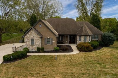 6920 Clearview Court, House other with 4 bedrooms, 3 bathrooms and null parking in Clearcreek Twp OH | Image 2