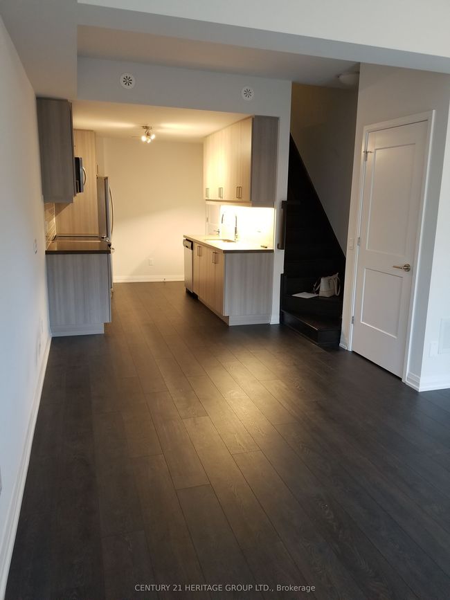 TH62 - 1060 Portage Pky, Condo with 4 bedrooms, 2 bathrooms and null parking in Vaughan ON | Image 5