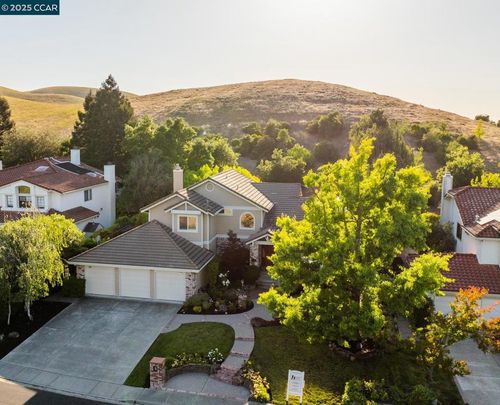 40 Northview Ct, Danville, CA, 94506-6153 | Card Image
