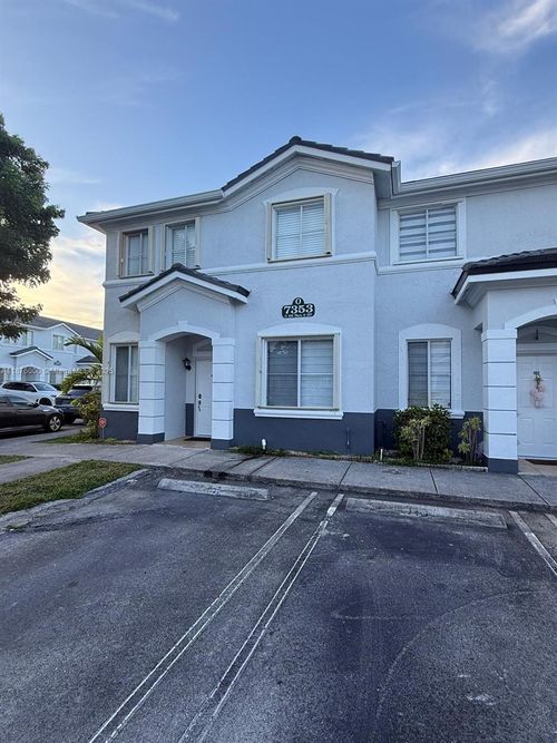 apt-107-7353 Nw 174th Ter, Hialeah, FL, 33015-1135 | Card Image