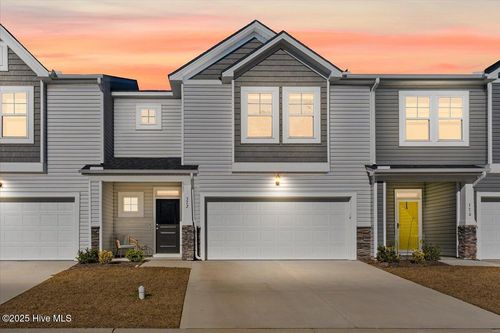 372 Trevally Ct, Southport, NC, 28461-7457 | Card Image