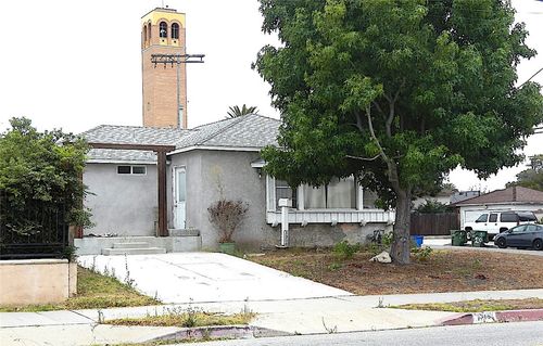 1306 W 1st St, San Pedro, CA, 90732-3204 | Card Image