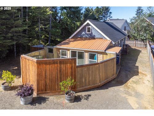 5045 N Highway 101, Depoe Bay, OR, 97341-9776 | Card Image