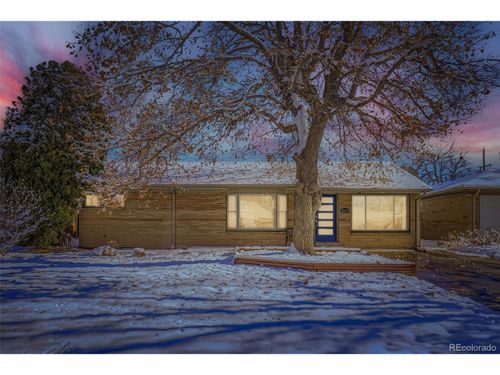 3054 Newport St, Denver, CO, 80207-2911 | Card Image