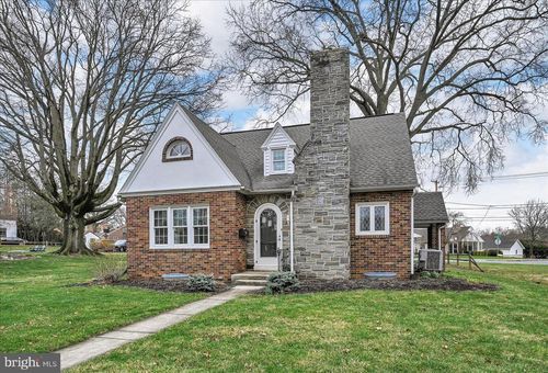 105 Martin Ave, EPHRATA, PA, 17522-1724 | Card Image