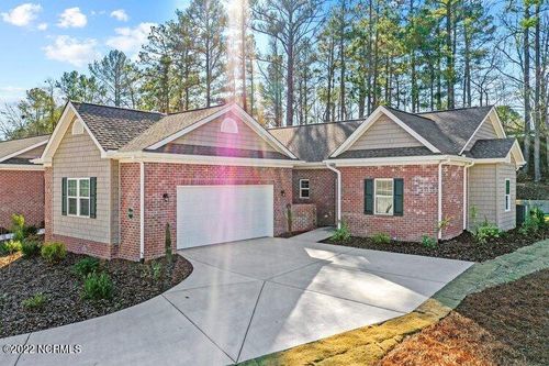 800 Lighthorse Cir, Aberdeen, NC, 28315-3776 | Card Image