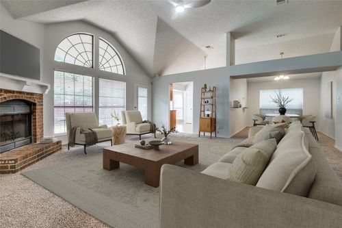 4376 Newberry St, Grand Prairie, TX, 75052-3435 | Card Image