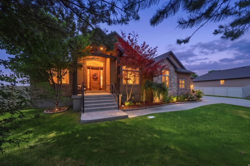 11372 Via Arboles Ct, South Jordan, UT, 84095-8153 | Card Image