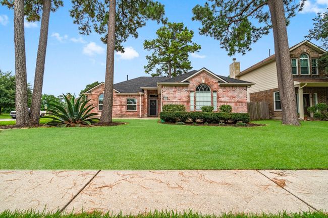 23803 Spring Way Dr, House other with 4 bedrooms, 2 bathrooms and 2 parking in Spring TX | Image 37