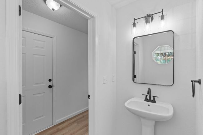 Half Bath - 1st floor | Image 30