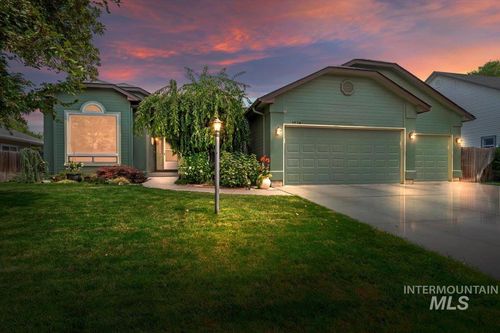 1874 N Heath Ave, Boise, ID, 83713-5851 | Card Image
