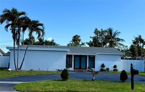 9431 NW Nw 24th St, Sunrise, FL, 33322 | Card Image