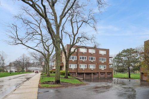 303-2700 E Bel Aire Dr, Arlington Heights, IL, 60004-6637 | Card Image