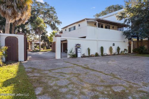 128 Lee St, Biloxi, MS, 39530-4410 | Card Image