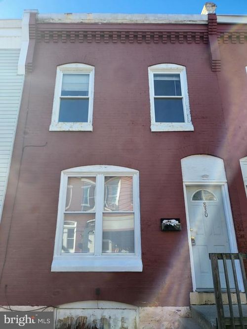 830 Church St, READING, PA, 19601-2220 | Card Image