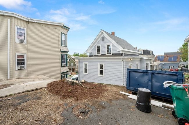 5 Acorn St, House other with 3 bedrooms, 2 bathrooms and 3 parking in Lynn MA | Image 9