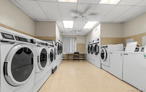 apt-6l-135 Post Ave, Westbury, NY, 11590-3164 | Card Image