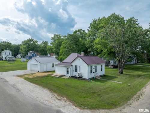 100 N Austin Ave, Abingdon, IL, 61410-1508 | Card Image