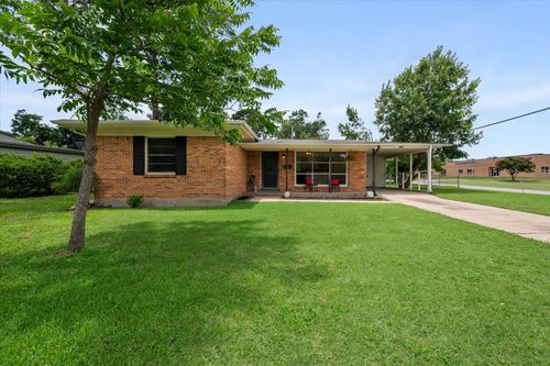 2040 Bowie Dr, Corsicana, TX, 75110-1516 | Card Image