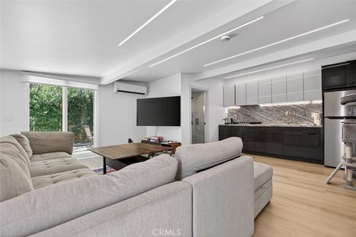 10804 Paso Robles, Granada Hills, CA, 91344 | Card Image