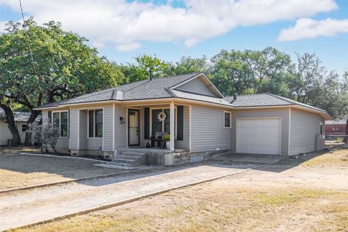 1506 Phillips Dr, Brownwood, TX, 76801-7350 | Card Image