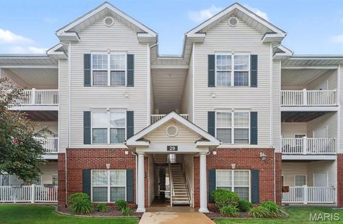 106-29 Kassebaum Ln, Saint Louis, MO, 63129-1680 | Card Image