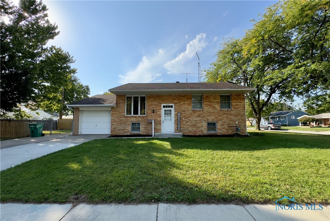 Norma Pl, Northwood, OH 43619