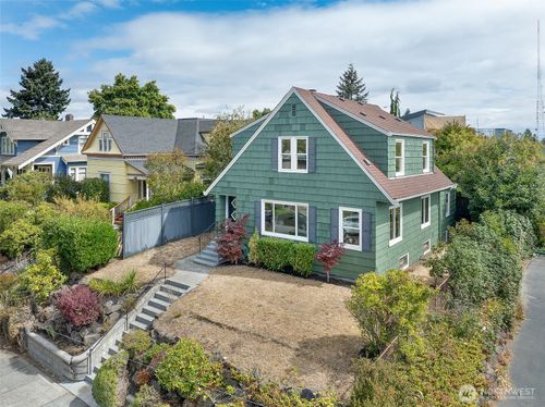 1512 6th Ave W, Seattle, WA, 98119-3216 | Card Image