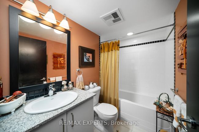 510 - 33 Sheppard Ave E, Condo with 2 bedrooms, 2 bathrooms and 1 parking in North York ON | Image 17