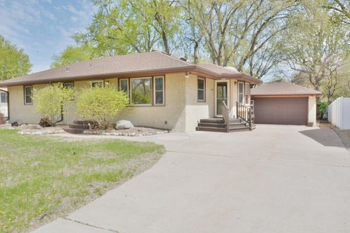 5526 Unity Ave N, Crystal, MN, 55429-3268 | Card Image