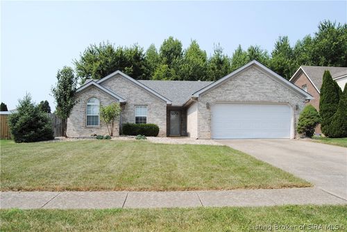 6801 Twin Springs Dr, Sellersburg, IN, 47172-9161 | Card Image
