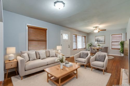 326 Addax Dr, San Antonio, TX, 78213-3929 | Card Image