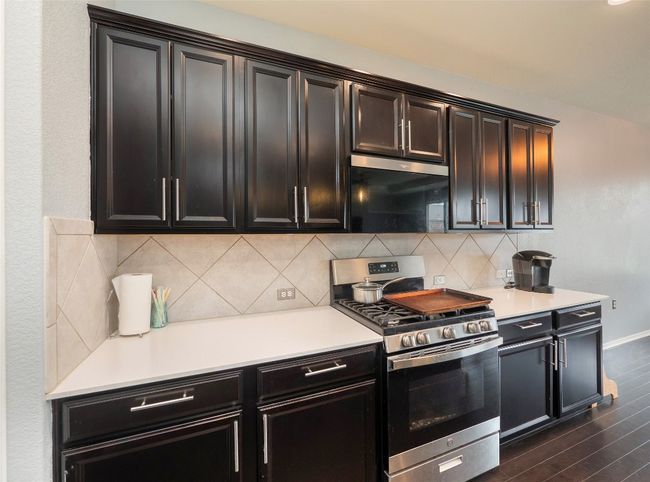 6900 Midlothian Dr, House other with 5 bedrooms, 4 bathrooms and 2 parking in Austin TX | Image 14