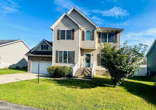 1107 Bailey Cir, Morgantown, WV, 26508-5822 | Card Image