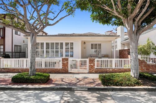 1537 E Ocean Blvd, Newport Beach, CA, 92661-1433 | Card Image