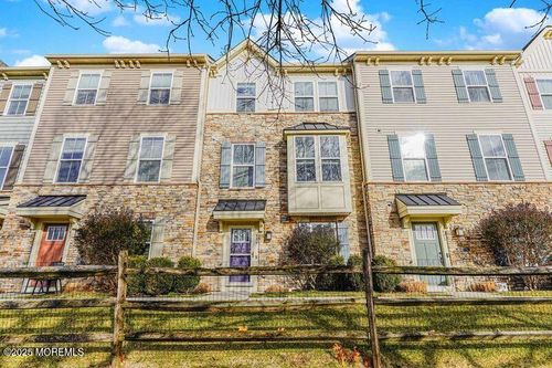 606-606 Bayside Ct, South Amboy, NJ, 08879-1993 | Card Image