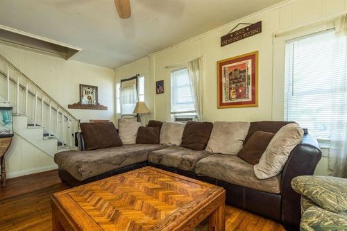 17 Winter St, Rochester, NH, 03867-3163 | Card Image