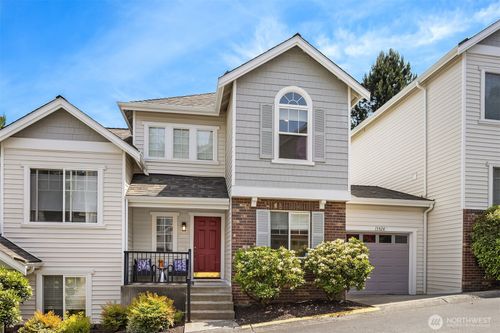 36b-15428 135th Pl Ne, Woodinville, WA, 98072-5512 | Card Image