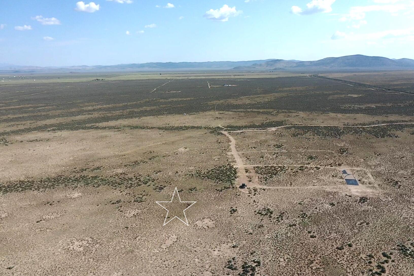 Land in Beryl 5