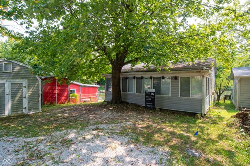 6041 Van Bibber Lake Est, Greencastle, IN, 46135-8910 | Card Image