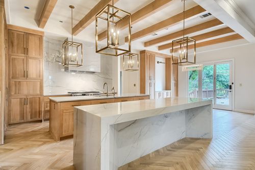 2906 Mill Reef Cv, Austin, TX, 78746-1800 | Card Image