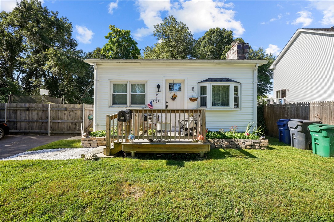 Bend St, Warwick, RI 02889